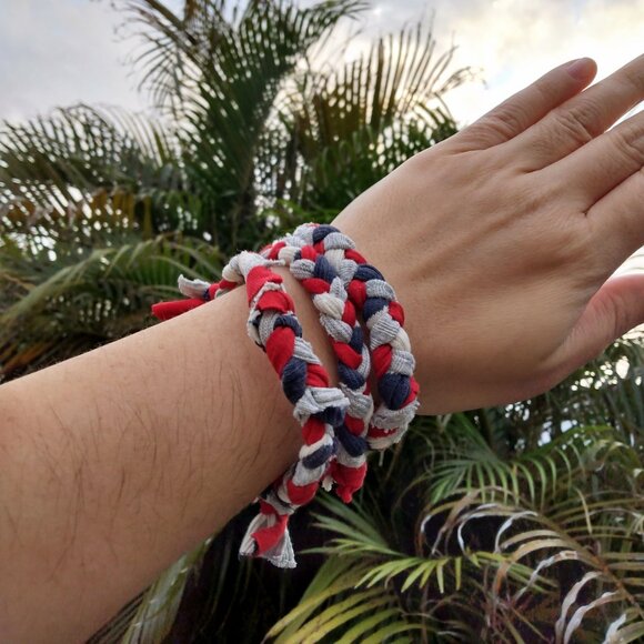 DIY upcycle braided fabric patriotic bracelet set - Picture 3 of 4